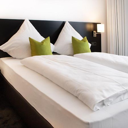 Lh Hotel By Wmm Hotels ไลพ์ไฮม์ ภายนอก รูปภาพ