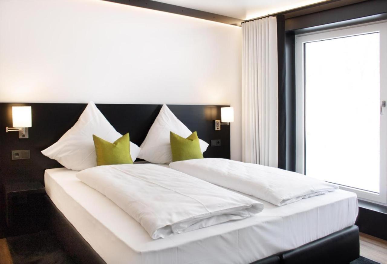 Lh Hotel By Wmm Hotels ไลพ์ไฮม์ ภายนอก รูปภาพ